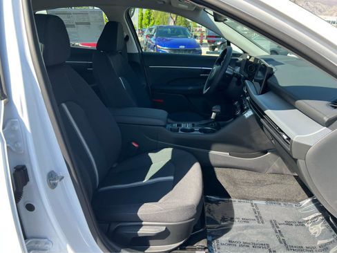 New 2026 Hyundai Sonata SE FWD image 17