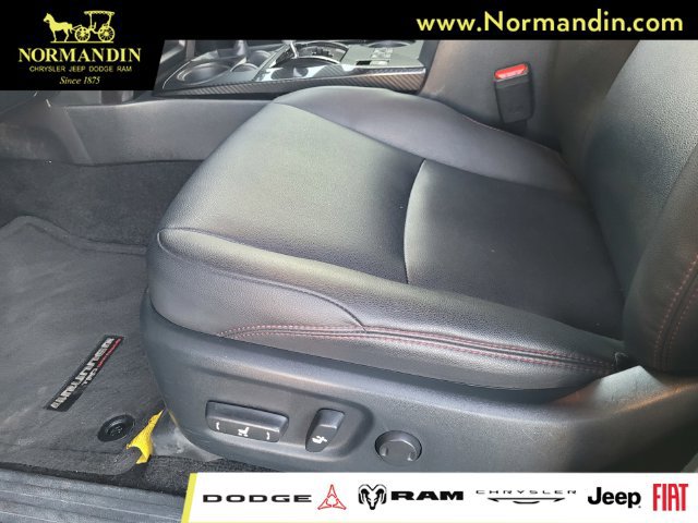Used 2024 Toyota 4Runner TRD Off-Road Premium AWD/4WD image 17