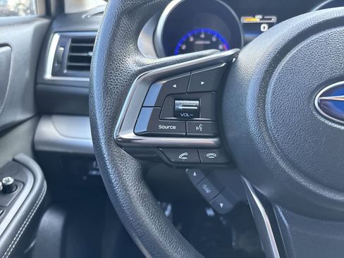 Used 2019 Subaru Outback 2.5i AWD/4WD image 12