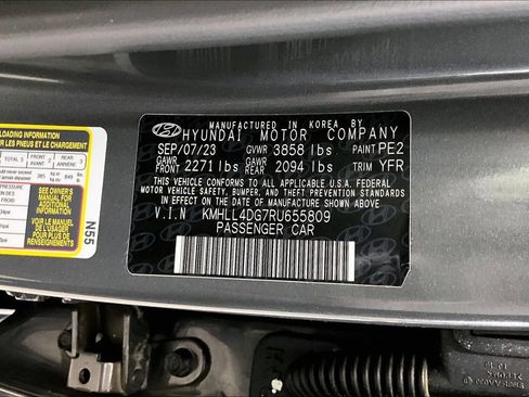 Certified 2024 Hyundai Elantra SE FWD image 34