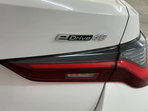 Used 2025 BMW i4 eDrive40 w/ Premium Package image 25