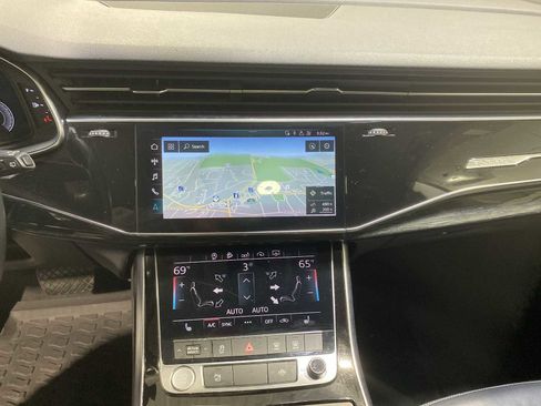 Used 2020 Audi Q8 Premium w/ Black Optic Package AWD/4WD image 16