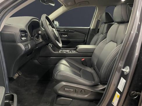 Certified 2025 Honda Pilot EX-L image 9