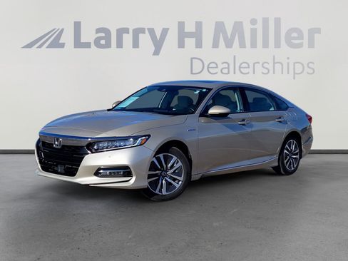 Used 2020 Honda Accord Touring image 1