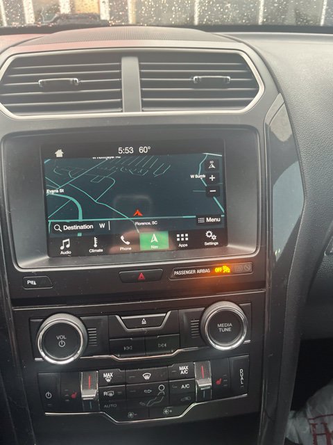 Used 2018 Ford Explorer XLT w/ Equipment Group 202A AWD/4WD image 9