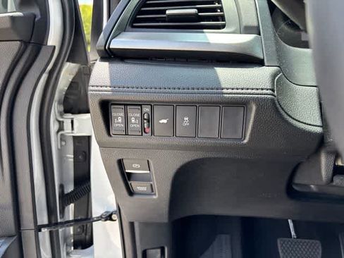 Used 2026 Honda Odyssey EX-L image 10