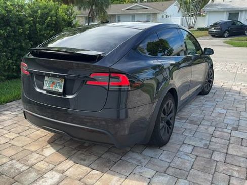 Used 2023 Tesla Model X AWD/4WD image 6