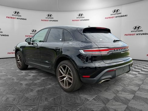 Used 2025 Porsche Macan AWD/4WD image 5