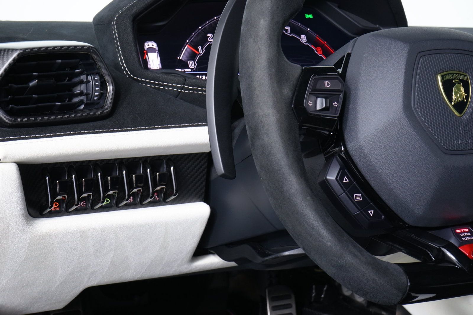 Used 2023 Lamborghini Huracan STO RWD image 29