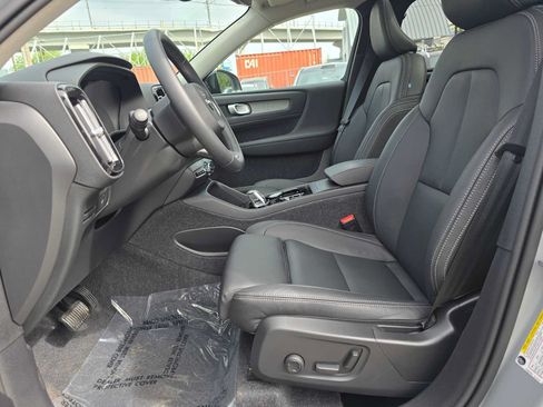 Used 2026 Volvo XC40 B5 Plus w/ Protection Package Premier AWD/4WD image 19