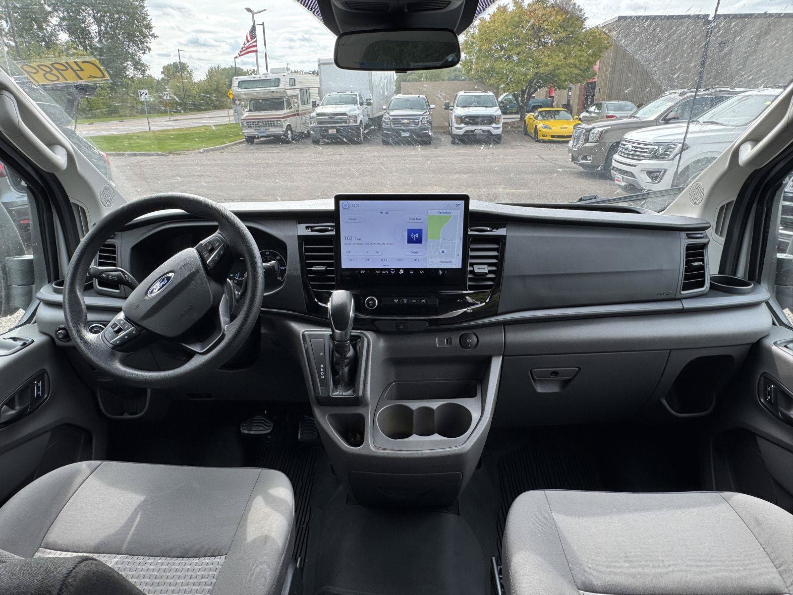 Used 2024 Ford Transit 350 XLT RWD image 3