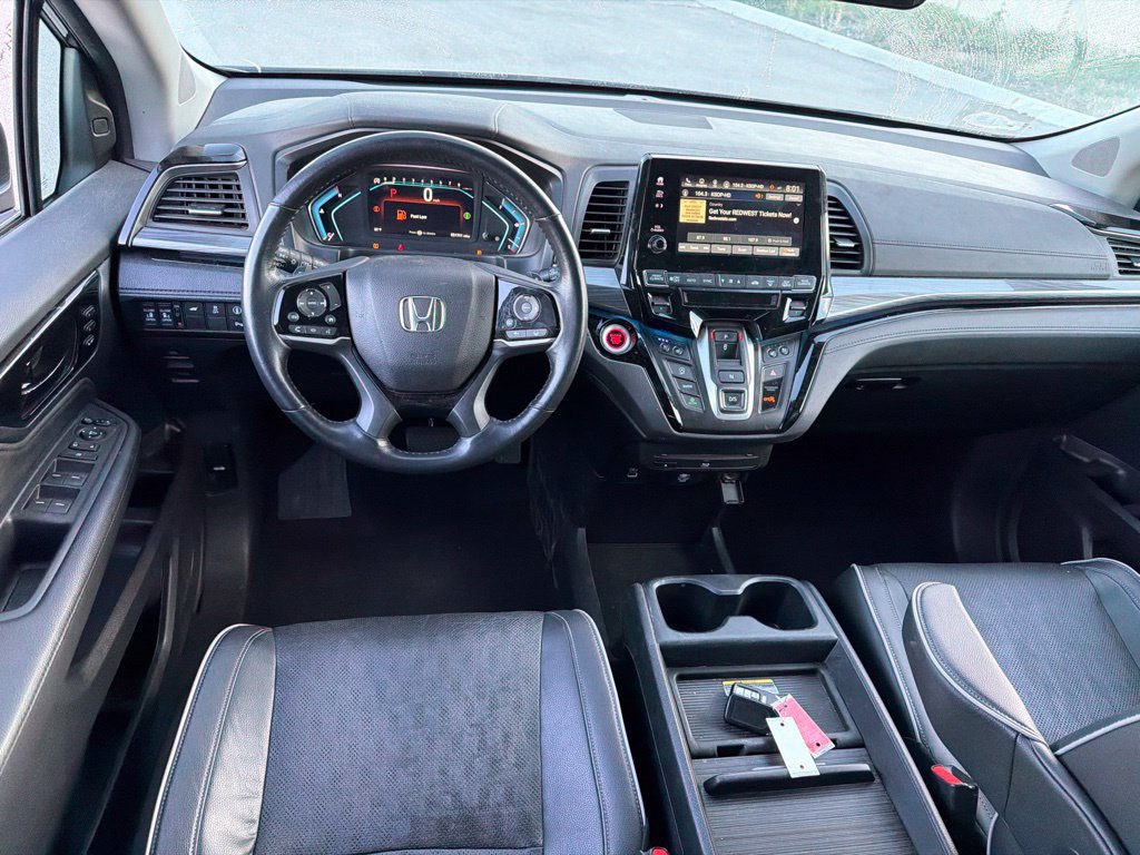Used 2024 Honda Odyssey Elite image 17