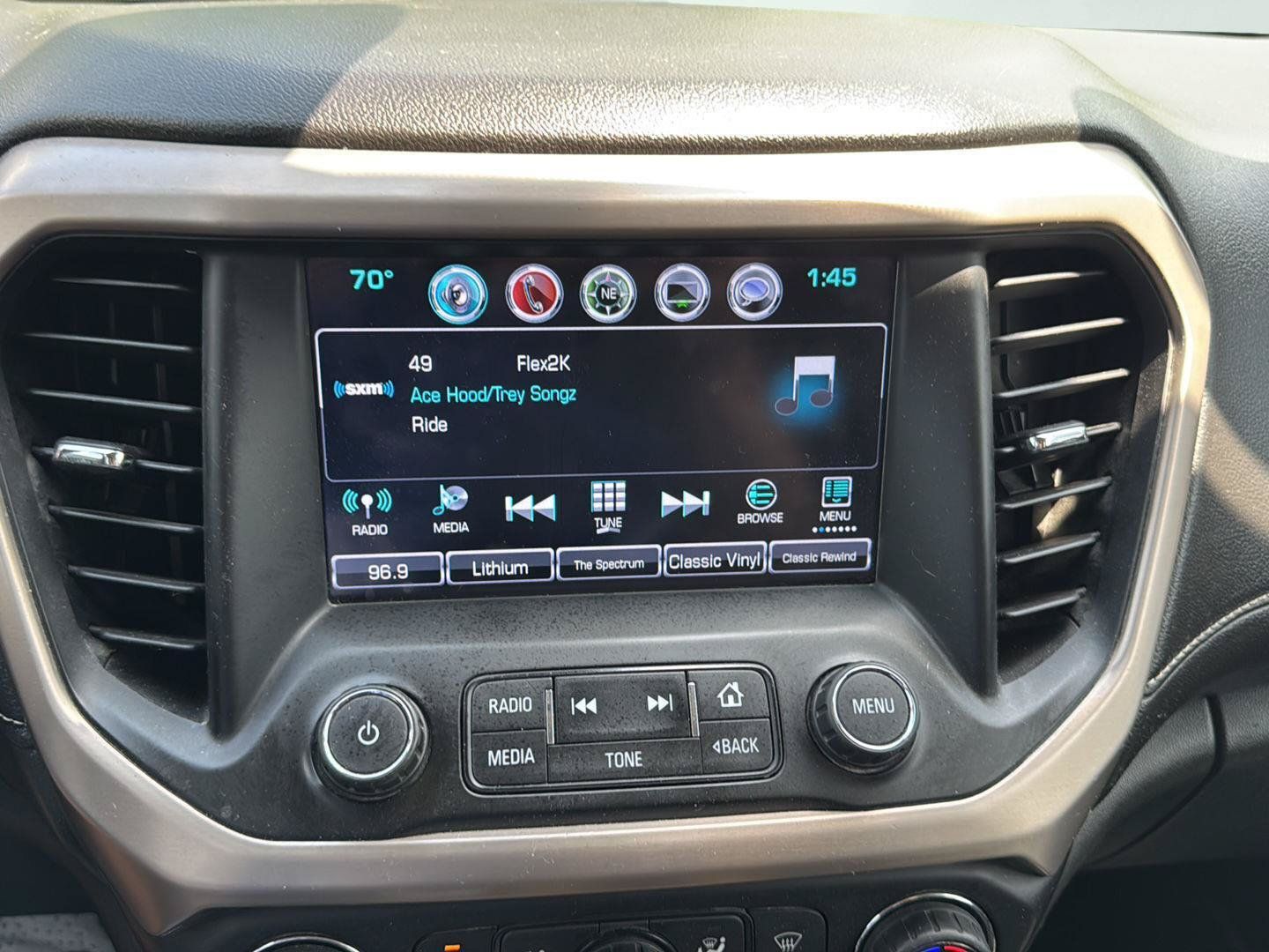 Used 2017 GMC Acadia Denali AWD/4WD image 6