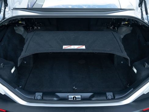 Used 2019 Ferrari Portofino image 25