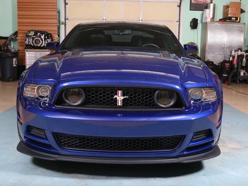 Used 2014 Ford Mustang GT Premium w/ Comfort Package image 13