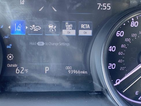 Used 2022 Toyota Camry SE w/ Cold Weather Package AWD/4WD image 29