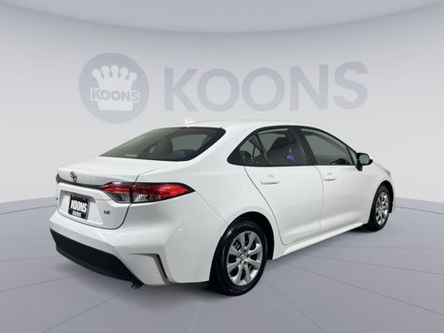 Used 2023 Toyota Corolla LE image 7