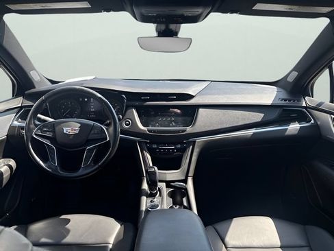 Used 2022 Cadillac XT5 Premium Luxury w/ Technology Package AWD/4WD image 17