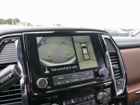 Used 2021 Nissan Titan Platinum Reserve w/ Moonroof Package image 24