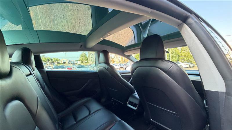 Used 2021 Tesla Model 3 Long Range AWD/4WD image 19