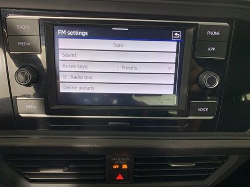 Used 2022 Volkswagen Jetta Sport image 23