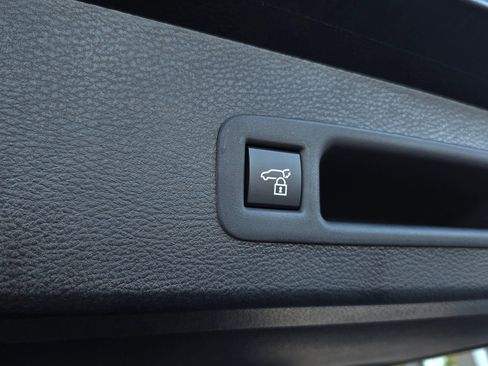 Certified 2026 Toyota Sienna XLE FWD image 25