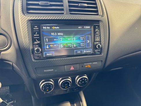 Used 2025 Mitsubishi Outlander Sport AWD image 11