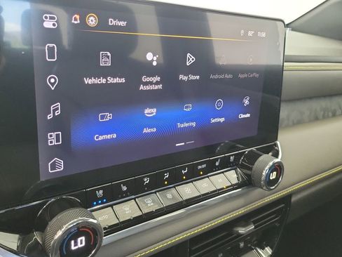 Used 2023 Chevrolet Colorado ZR2 w/ ZR2 Convenience Package III AWD/4WD image 24
