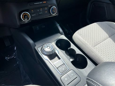 Certified 2022 Ford Escape SE AWD/4WD image 37