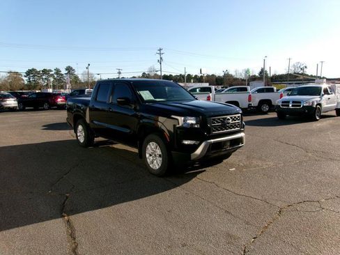 Used 2023 Nissan Frontier SV w/ SV Convenience Package AWD/4WD image 4