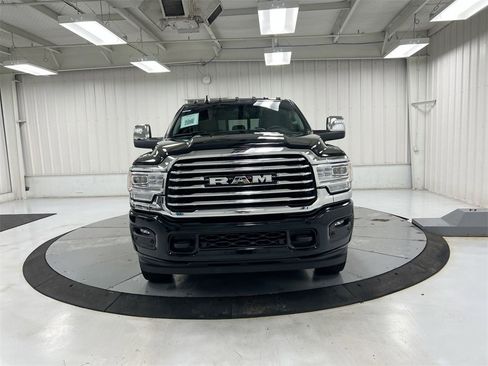 Used 2024 RAM 3500 Limited w/ Safety Group image 2