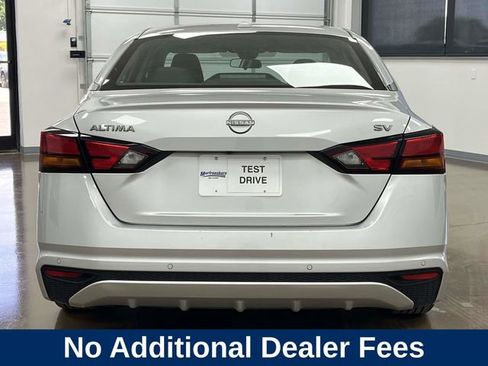 Used 2024 Nissan Altima 2.5 SV FWD image 7