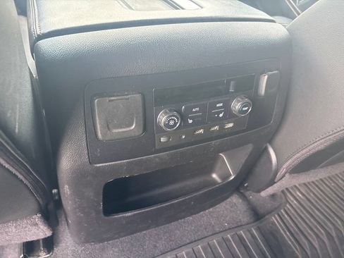 Used 2020 GMC Yukon SLT w/ Open Road Package AWD/4WD image 12