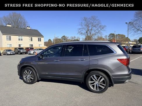 Used 2016 Honda Pilot Touring image 6