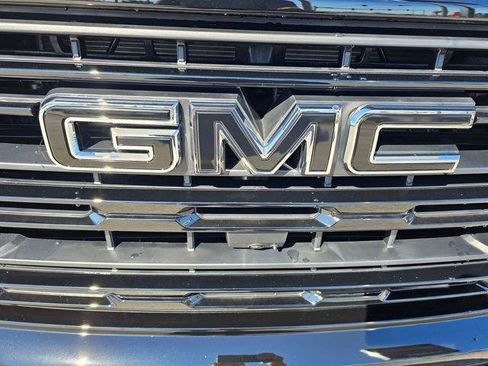 New 2026 GMC Sierra 1500 Elevation w/ Elevation Premium Package image 10