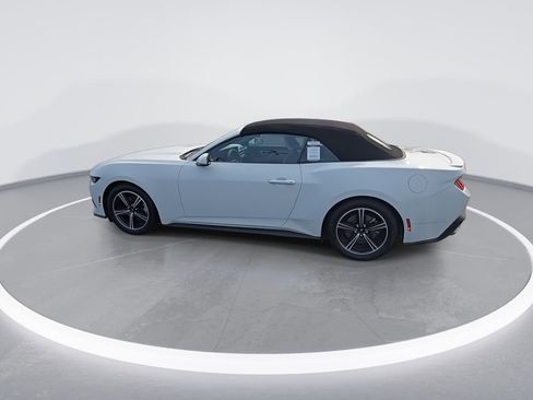 Used 2024 Ford Mustang Premium image 6