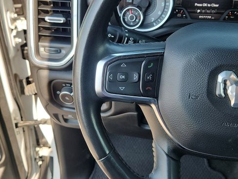 Used 2024 RAM 1500 Laramie AWD/4WD image 16