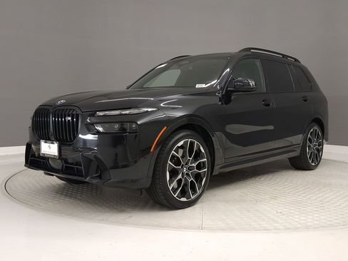 Certified 2024 BMW X7 M60i w/ Executive Package image 35