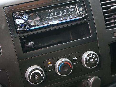 Used 2013 Chevrolet Silverado 1500 LT image 14