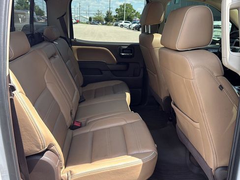 Used 2017 GMC Sierra 1500 Denali w/ Denali Ultimate Package AWD/4WD image 11