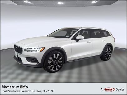 Used 2022 Volvo V60 T5 Cross Country w/ Advanced Package