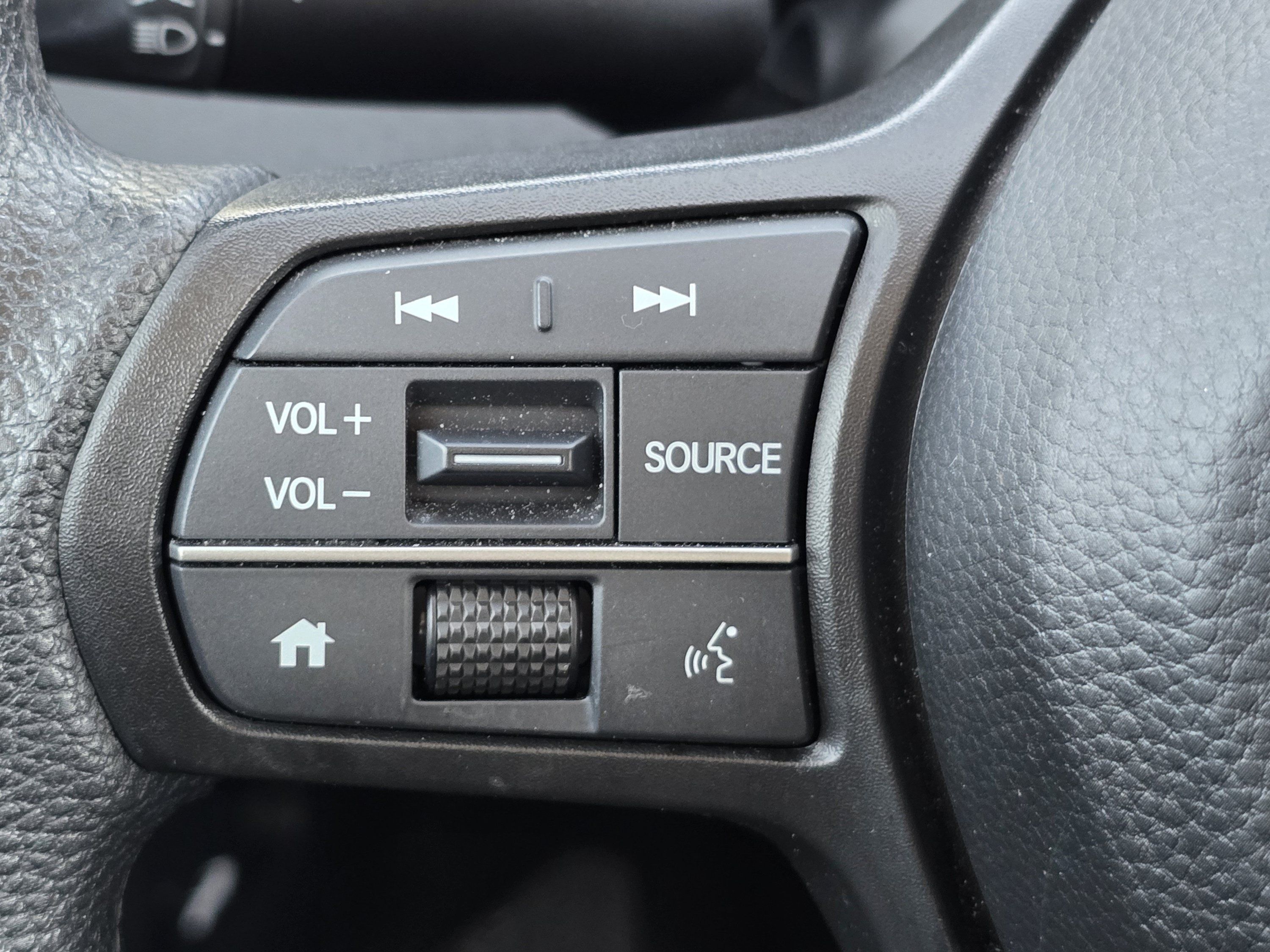Used 2024 Honda CR-V LX image 17
