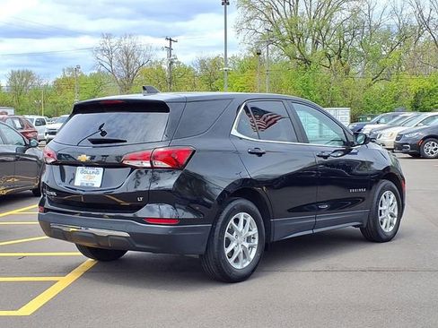 Used 2022 Chevrolet Equinox LT FWD image 2