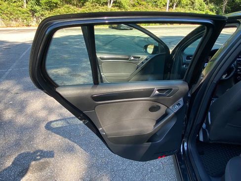 Used 2014 Volkswagen GTI Driver's Edition FWD image 33