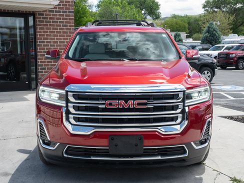 Used 2023 GMC Acadia SLT w/ Preferred Package AWD/4WD image 2