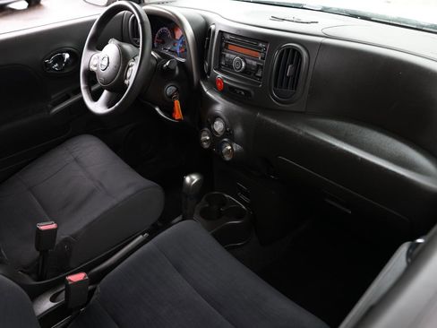 Used 2011 Nissan Cube 1.8 S w/ Interior Designer Pkg FWD image 18