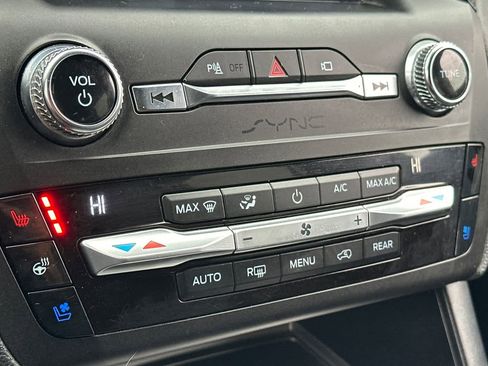 Used 2020 Ford Explorer ST w/ Premium Technology Package image 20