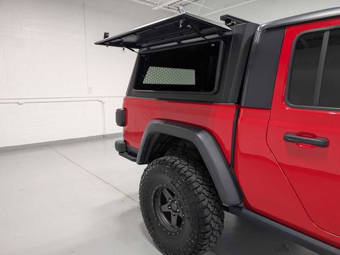 Used 2020 Jeep Gladiator Rubicon AWD/4WD image 16