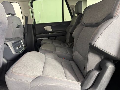 Used 2025 Ford Expedition Max Active RWD image 26