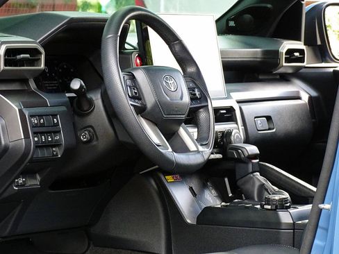 Used 2025 Toyota 4Runner TRD Sport Premium w/ Tow Technology Package AWD/4WD image 30